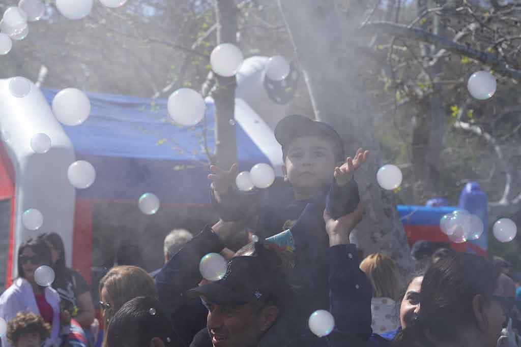 Tsakhkazard 2023 - Armenian Kids Festival Bubbles